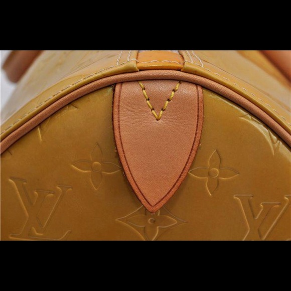 Stunning Vernis Boston Yellow Patent Leather Weekend/Travel Bag - Picture 15 of 16